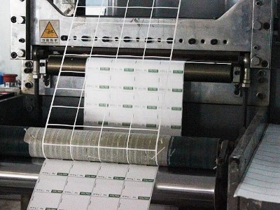 蜜桃国产视频精品标签工艺流程大揭秘